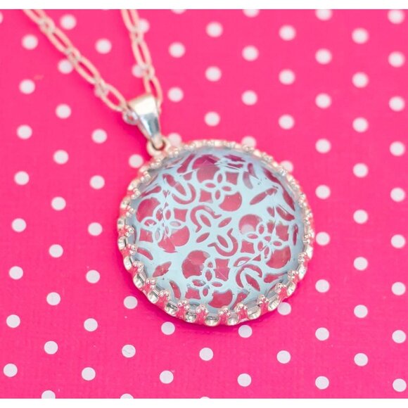 Vintage Abstract Design Necklace by Avon 18 inch - P15 - Picture 1 of 3